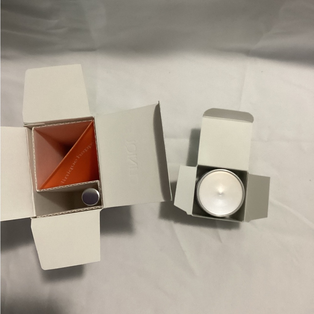 Clinique A Little Happiness Fragrance & Body Set - Picture 4 of 5
